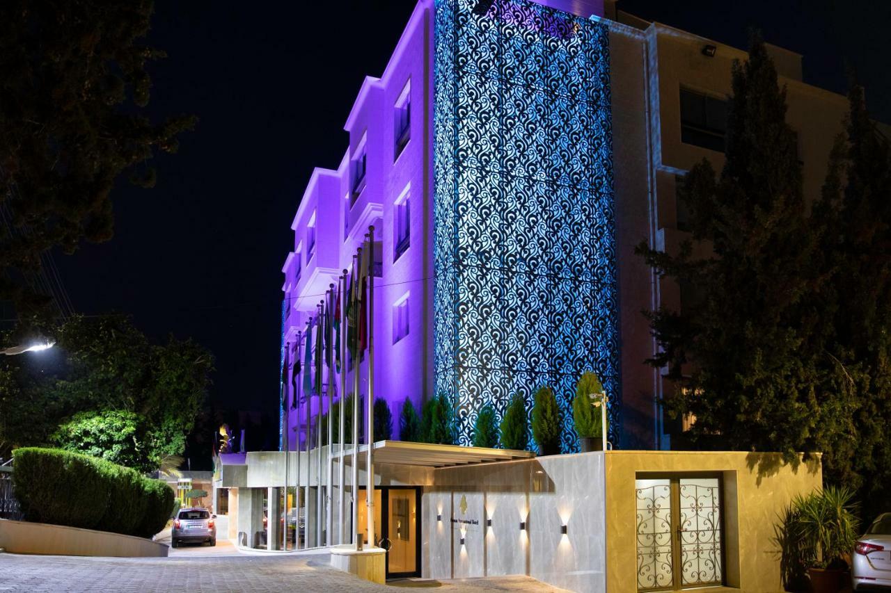 Amman International Hotel Esterno foto